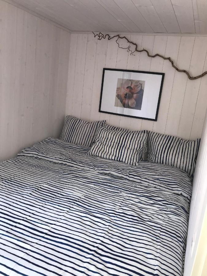 Hytte Med Sjoutsikt Og 20 Min Fra Dyreparken Grimstad  Buitenkant foto